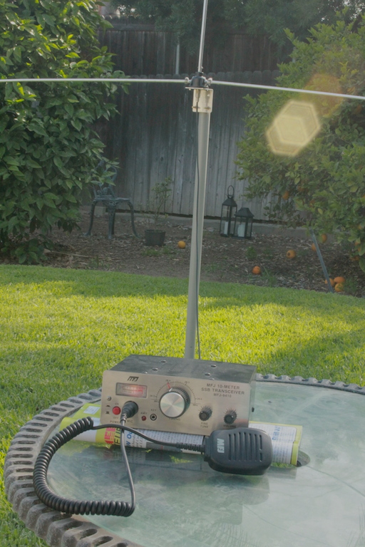 A look at the MFJ1790 Portable 10 Meter Vertical Antenna WorldwideDX