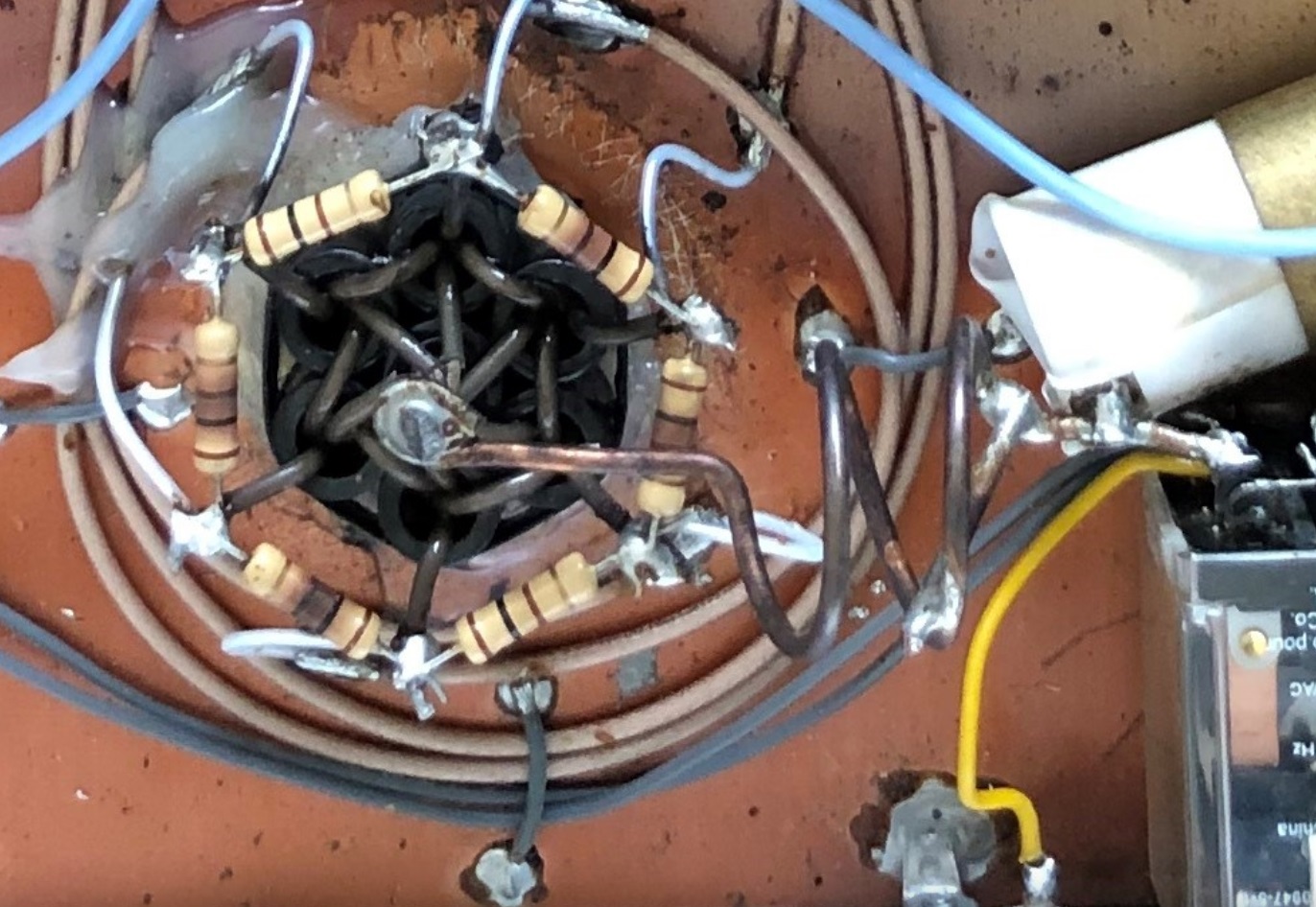 2022-05-12 08_44_07-Schematic for an xforce 24 pill- high SWR suddenly _ WorldwideDX Radio For...jpg