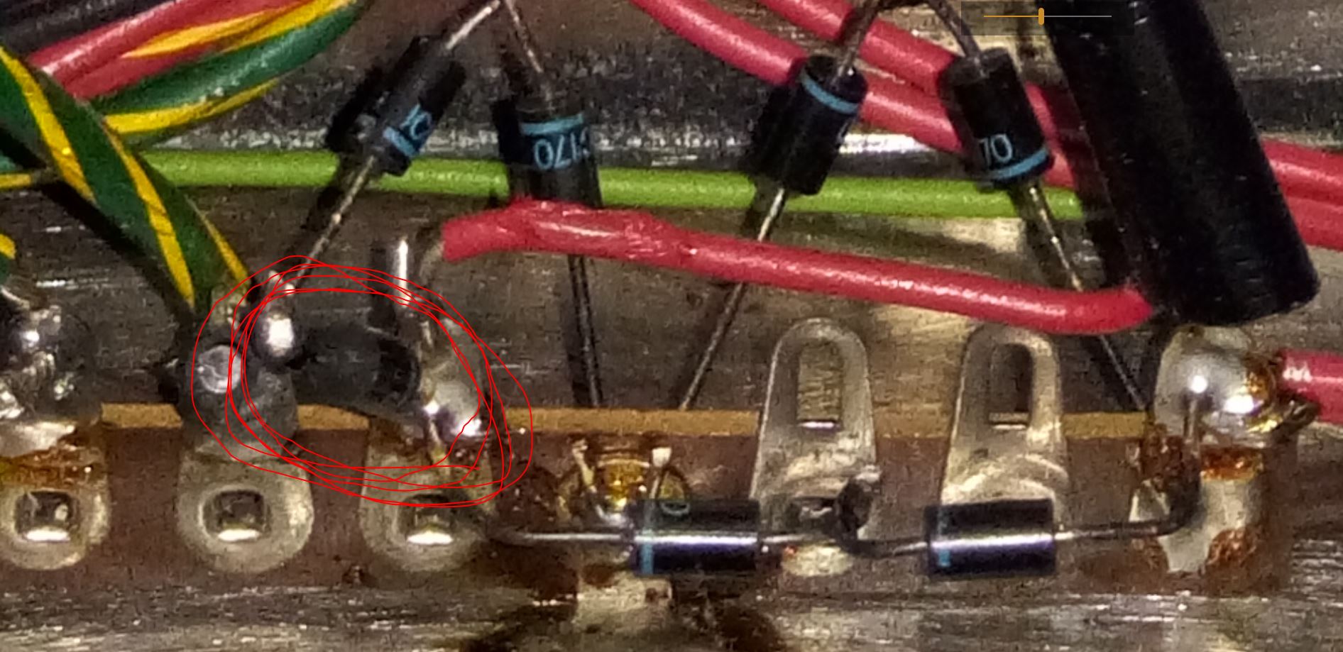 broken part on amp.JPG