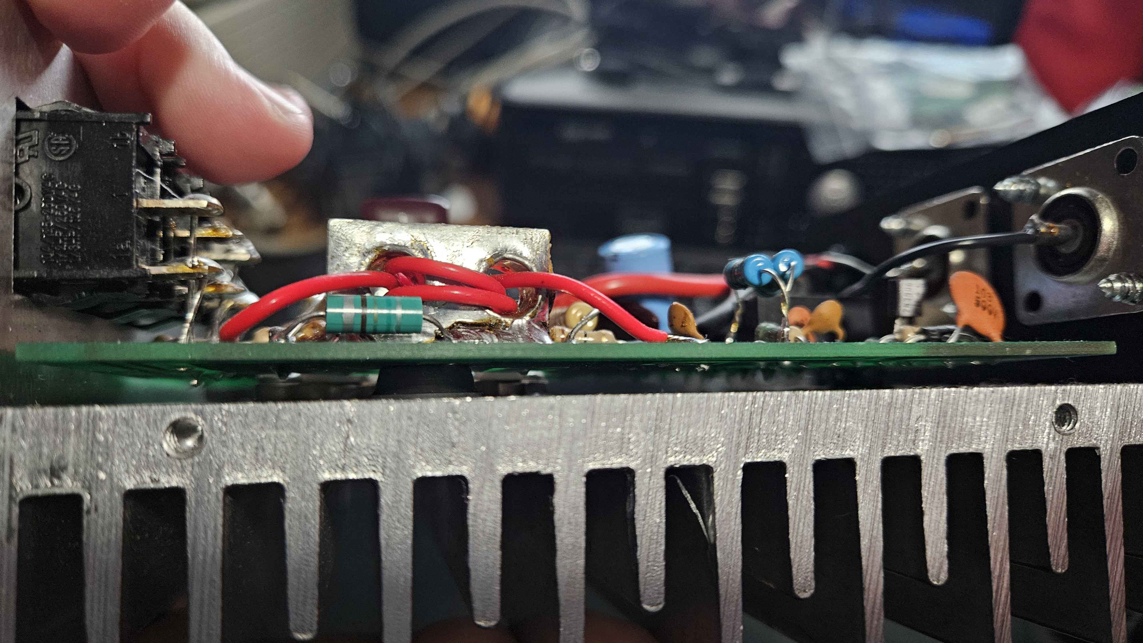 Comet 200 Resistor Side 20251102_222216.jpg