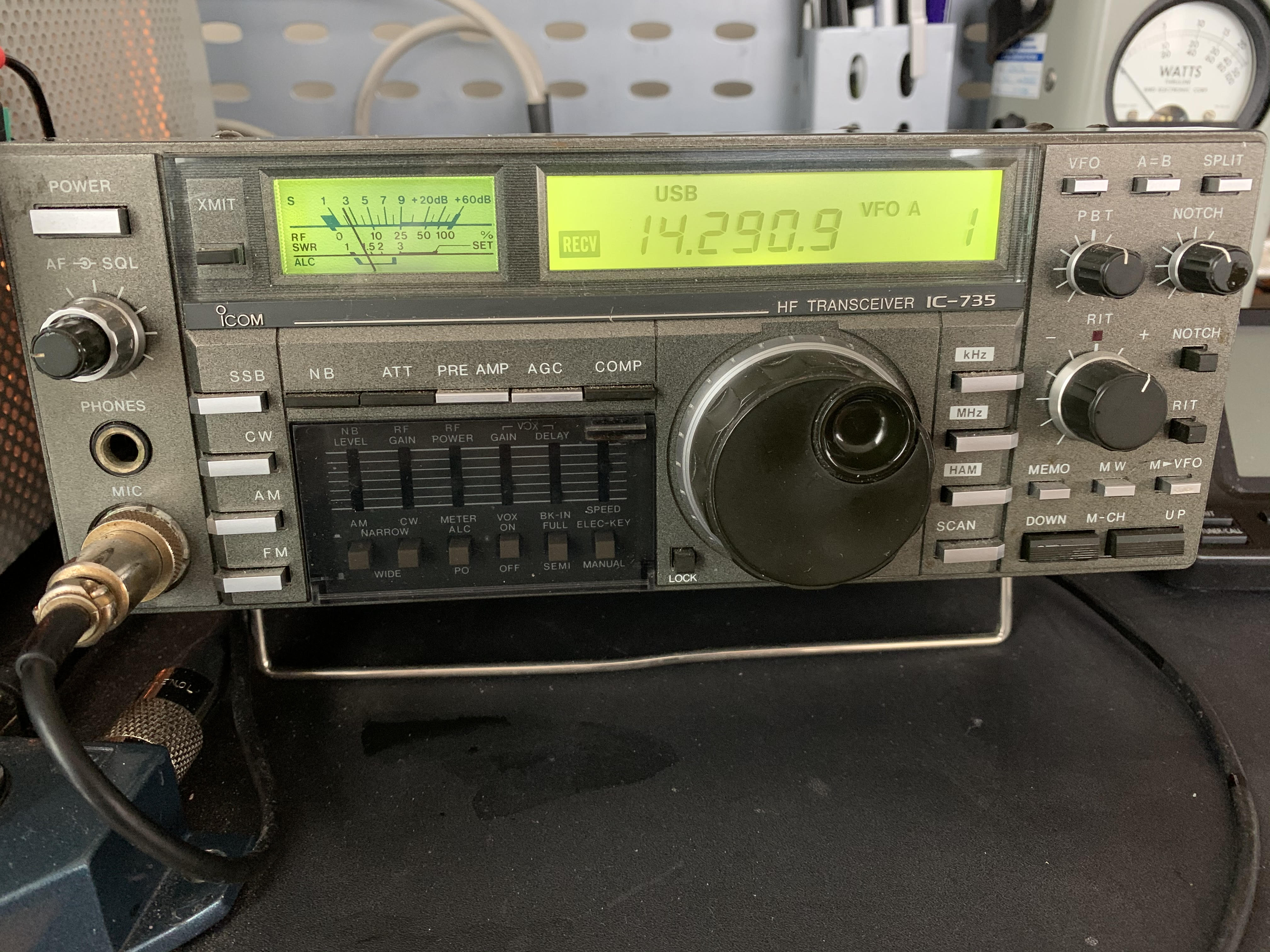 Icom 735-1.jpg