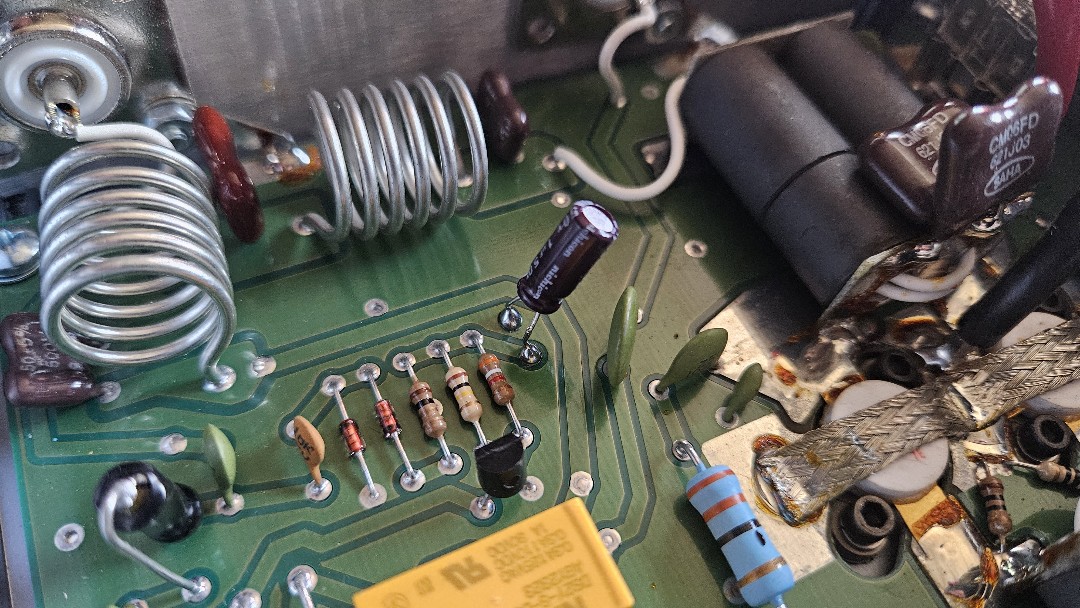 Palomar Skipper 2 pill SSB Delay Capacitor.jpg