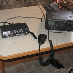 Yaesu 897d with Ameritron travel tuner