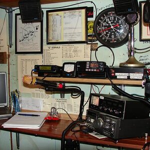 One of my previous arrangements showing the Uniden VHF Marine radio (now gone) and the IC-2200H (now in my Jeep Liberty)