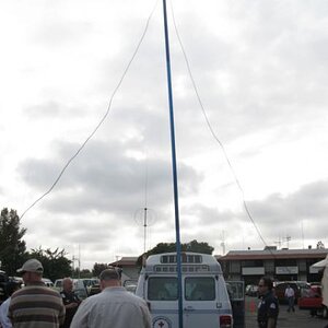 Gordon West's portable hitch mounted dipole
