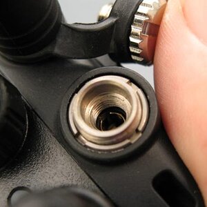 The DJ-G7's interesting mic/earphone connector