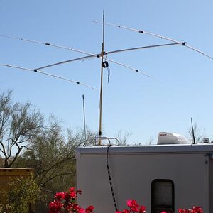 20 meter SuperAntenna YP-3 above the RV