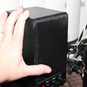 Hand in pic to show dimensions