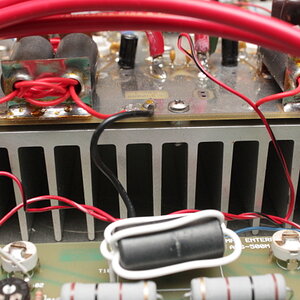 PA output on heatsink to combiner board