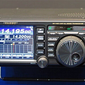 Yaesu FT-991 Front