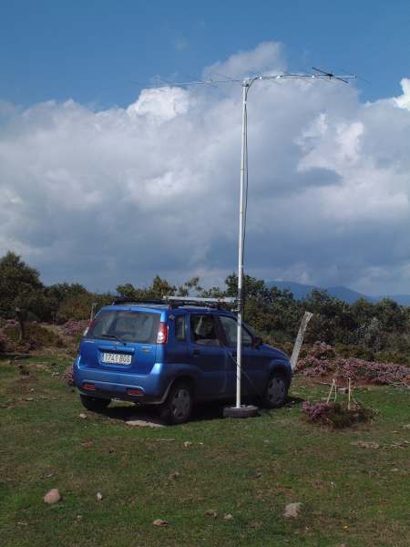 2002 09 09 04

Lazy man's VHF portable in operation IN72VW 1300m asl.