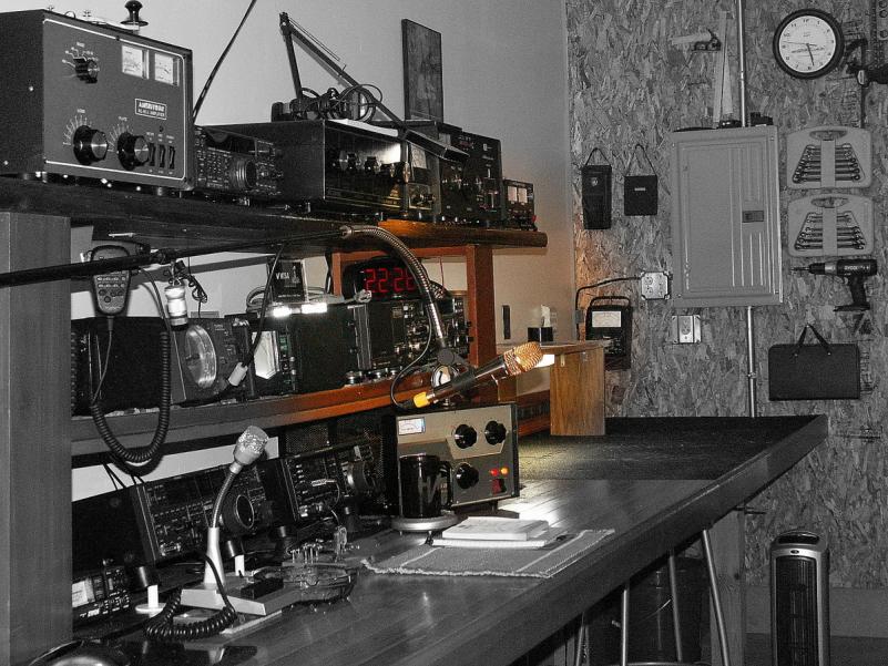 2014 Shack/New expanded workbench
New Shack Electric Panel 240/120v@65 amps
Feeds (3) new 30 amp-240v outlets plus 20 amp/120v for workbench