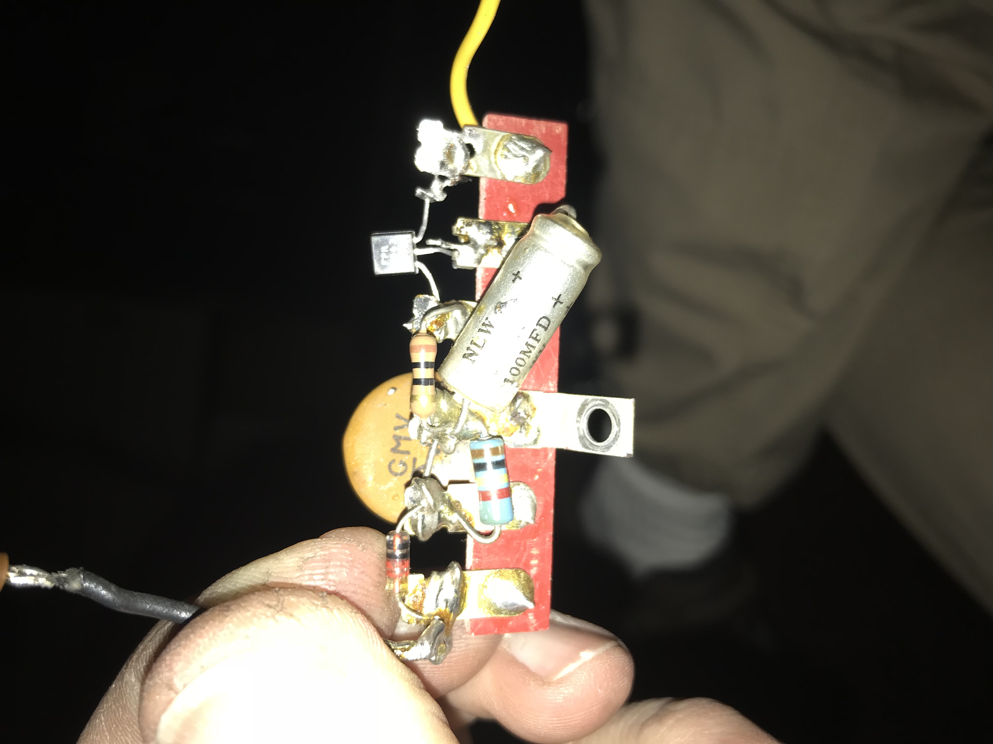 611D55D9-E5DC-439C-94A8-E243B300E187