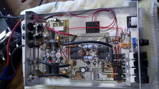 added fan plug on back for any fan to be used and soldered to on off switch on front of amp.