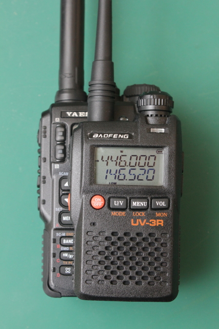 Baofeng UV-3R size compared to Yaesu VX-8r