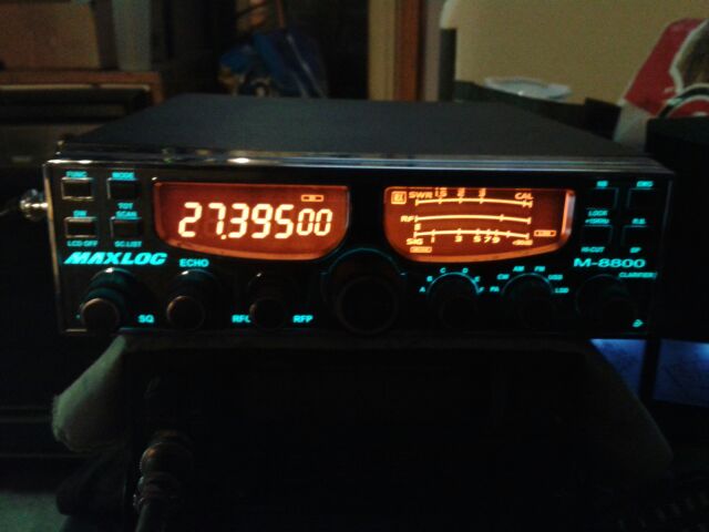 br9200 dark pic, worked ok just kind of disappointed the knobs felt crummy and the receive had adjacent channel rejection issues, if I turned the RF G