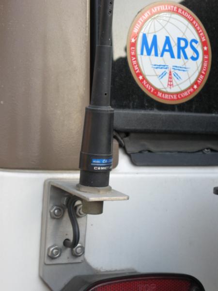 Custom made antenna bracket with 2m/440 Comet mobile