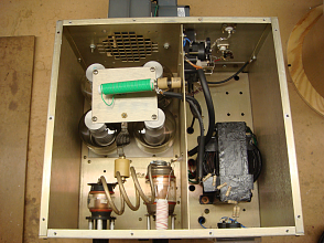 DaveMade 4 tube 3-500Z  Base Amp Interior