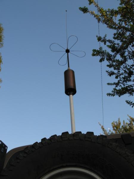 Hi-Q 4/80RT with cap hat and whip