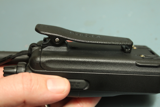 IC-T70A beltclip