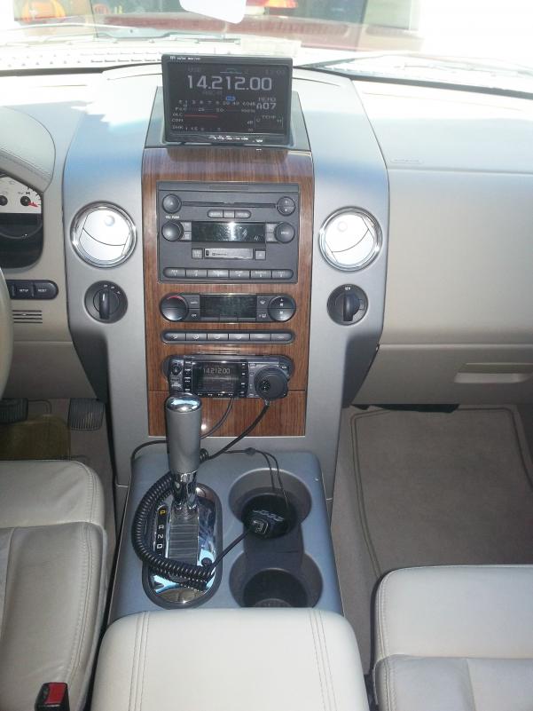 IC7000 with 7 inch TFT color monitor