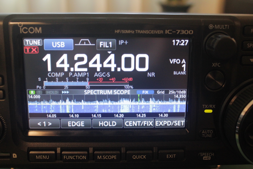 Icom-IC-7300-small-spectrum-scope