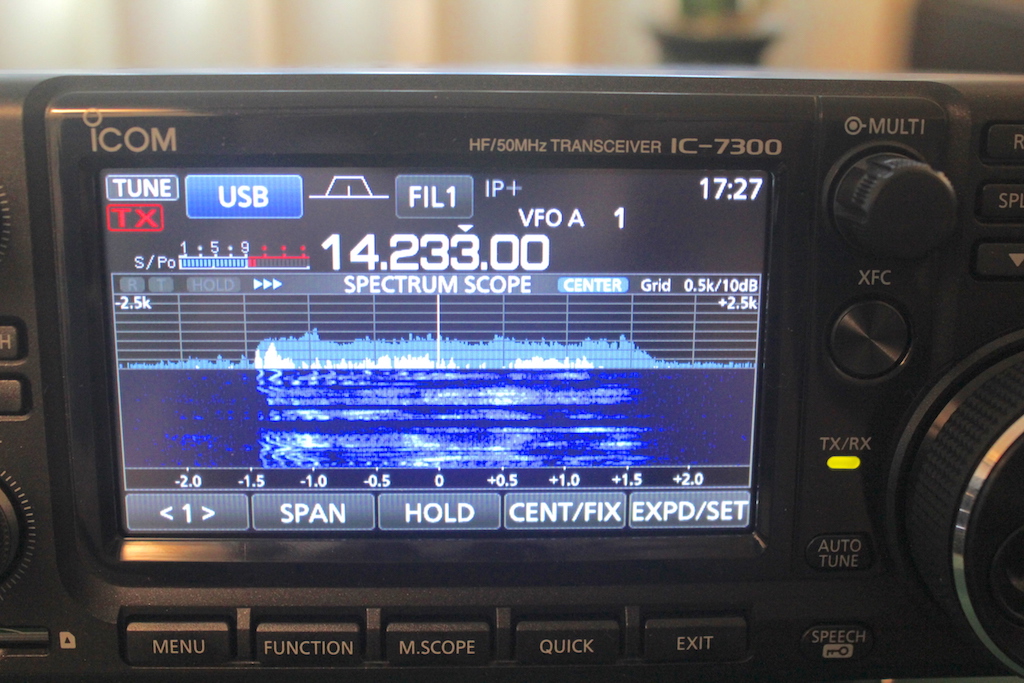 Icom-IC-7300-spectrum-scope-narrow-span