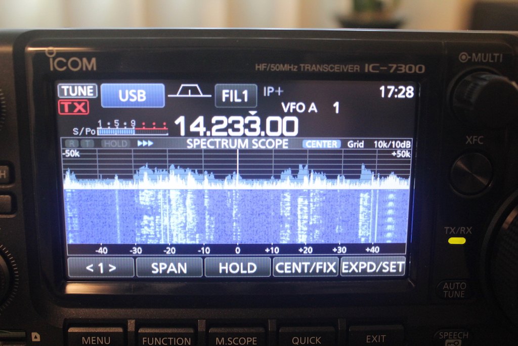 Icom-IC-7300-spectrum-scope-wide-span