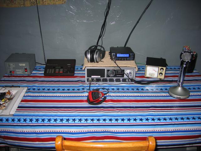 I'm just using a Road Devil on the Zachary T. right now. Not a bad power mic, but I feel it's of cheap quality in the workmanship of it. The stock mic