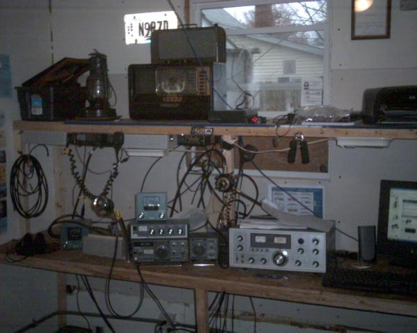 kenwood, ts 130s, yaesuftdx570, kenwoodtm2550,radioshackhtx202 fo tx 

Zenith Transoceanic , and bearcat 700 for rx