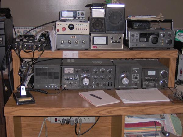 main station Kenwood TS-820S