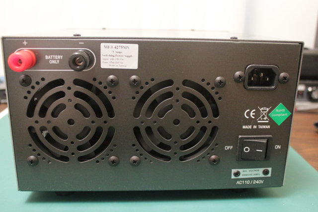 MFJ-4275MV 75 Amp Switching Power Supply Rear