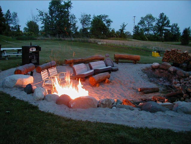 Outdoor Theater 002 1280