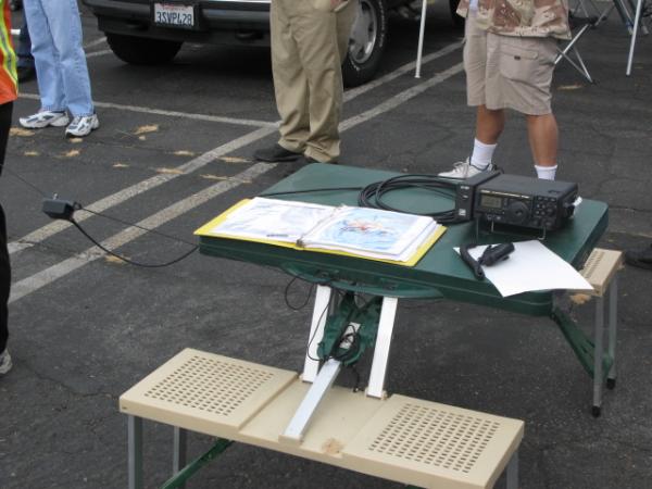 Portable Yaesu FT-897D with auto tuner and end fed dipole