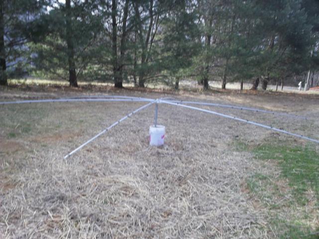 Spreaders attached to base plate