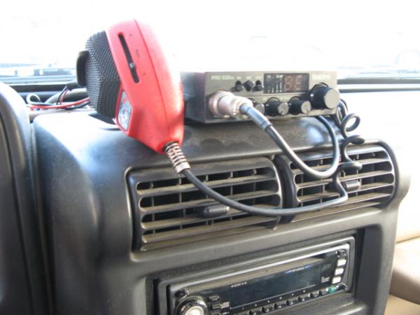 Uniden 520 & Road Devil Mic