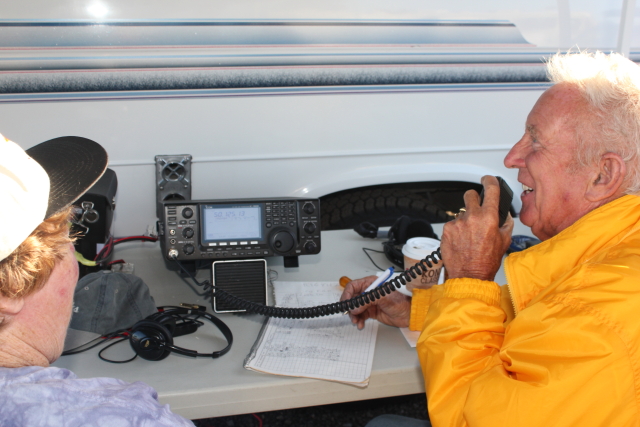 WB6NOA - Gordon West making 6m contacts