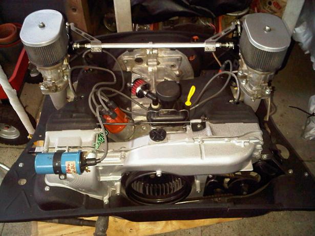 Weber 40IDF carbs on a fresh 2.0L Type-4 engine.