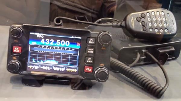 Yaesu ftm 400dr