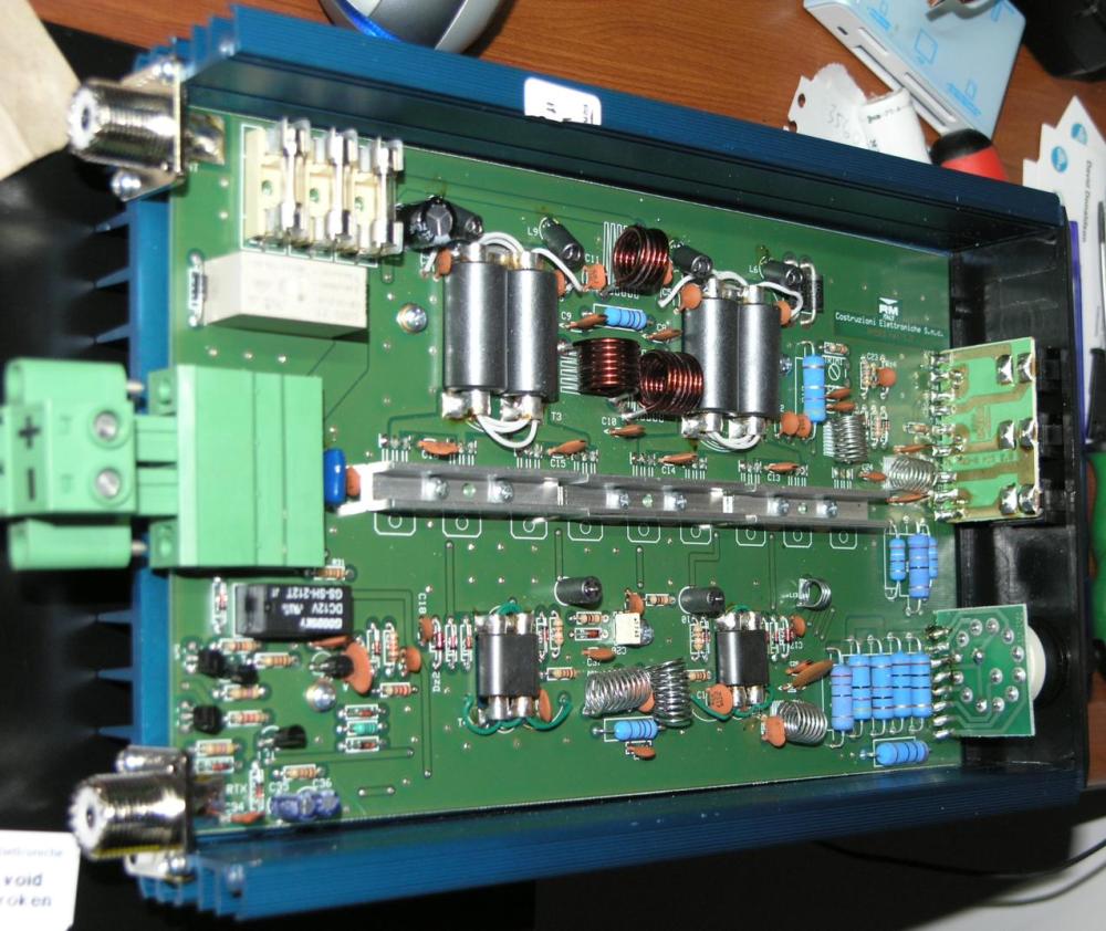 kl503-mainboard-and-case1.jpg